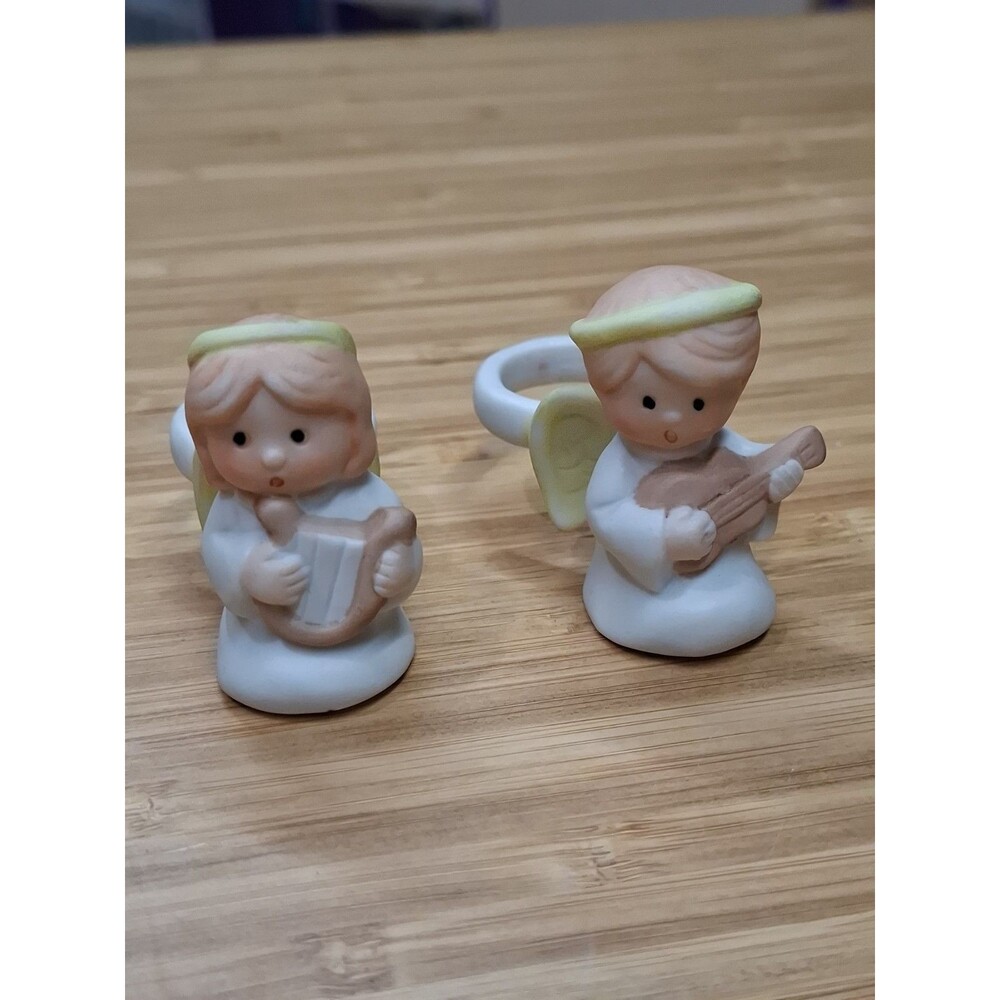VTG 1985 WNS Taiwan Angel Candle Climbers Pair Porcelain Bisque Cherub Huggers